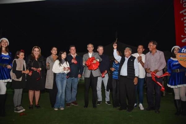 Inauguran la tradicional Verbena Navideña que cumple ocho décadas en Los Mochis