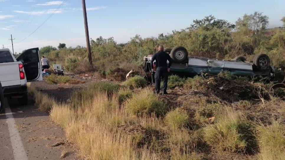 Familia nayarita vuelca en El Carrizo, venía de la frontera a pasar navidad