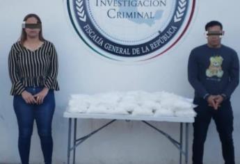 FGR detiene en el Valle del Carrizo a una pareja con 36 kilos de metanfetamina