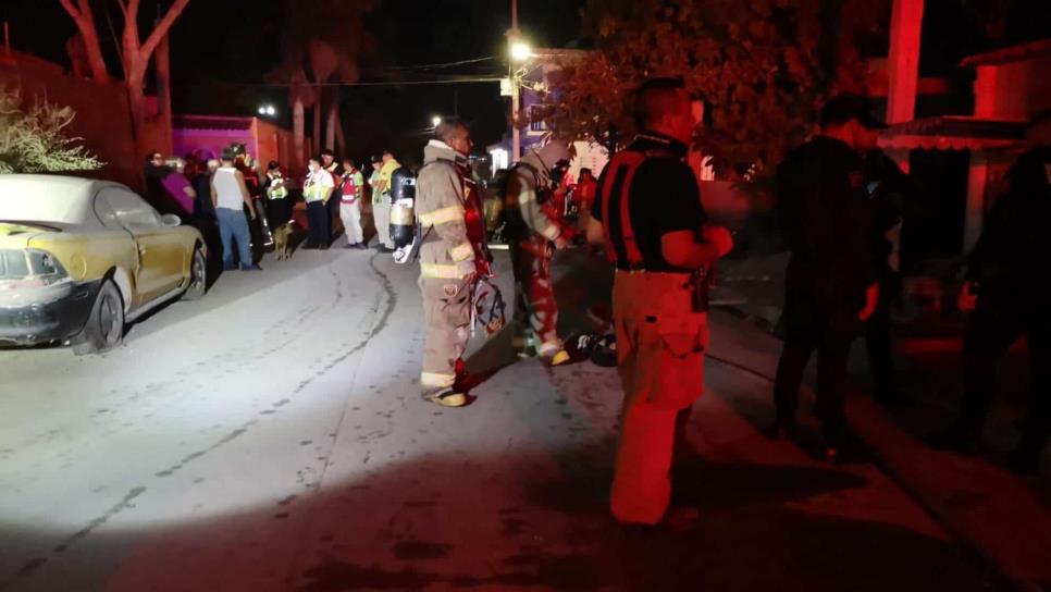 Incendio consume una vivienda en Los Mochis 