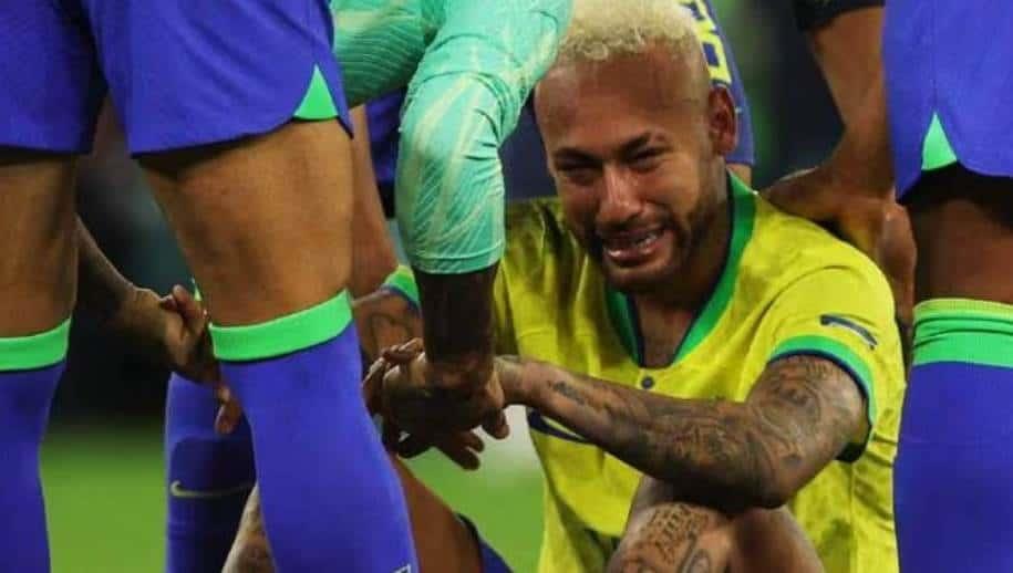 Neymar rompe en llanto en sesión de rehabilitación