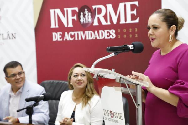 Presidenta de Sistema DIF Mazatlán presenta su primer informe de actividades 2022-2023