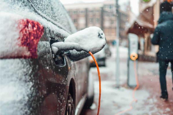¿El frío afecta la batería de los autos eléctricos?