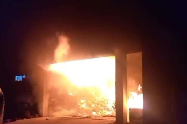 Una mujer y dos niños son rescatados de un incendio en Culiacán