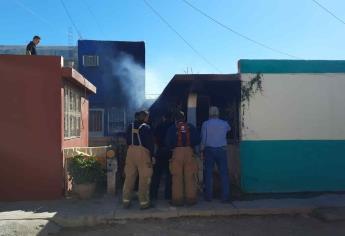Rescatan a madre e hijo tras incendiarse su casa de Los Mochis 