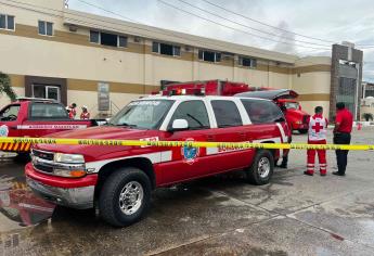 Fuerte olor a amoniaco moviliza cuerpos de emergencia en el Parque Bonfil de Mazatlán