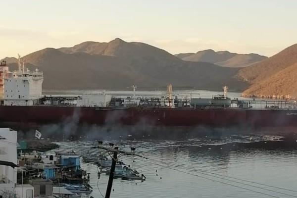 Reportan fuerte olor a amoníaco en la zona del muelle de Pemex de Topolobampo