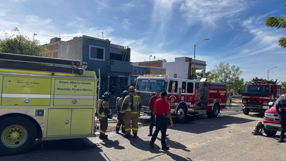 Explosion de tanque de gas en domicilio de Mazatlán deja a hombre con graves quemaduras Explosion de tanque de gas en domicilio de Mazatlán deja a hombre con graves quemaduras