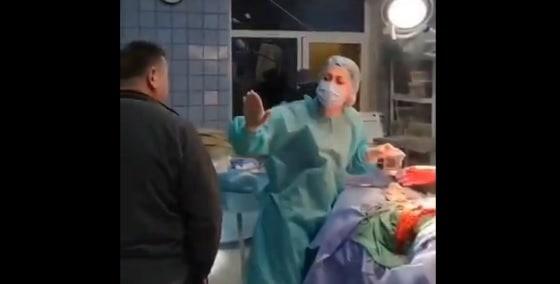 Misil ruso impacta hospital ucraniano en plena cirugía |VIDEO