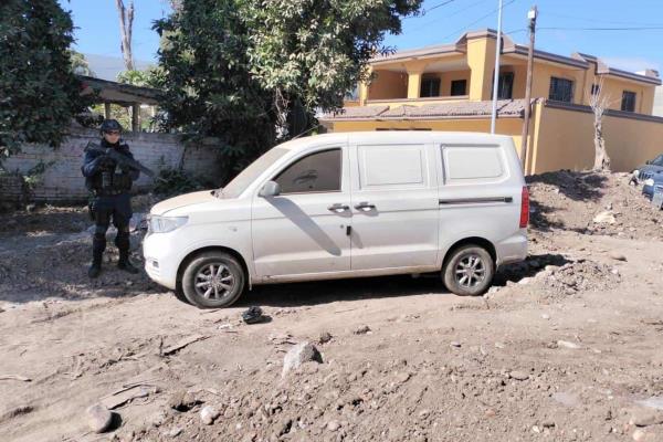 Grupo Élite recupera camioneta con reporte de robo  en Culiacán