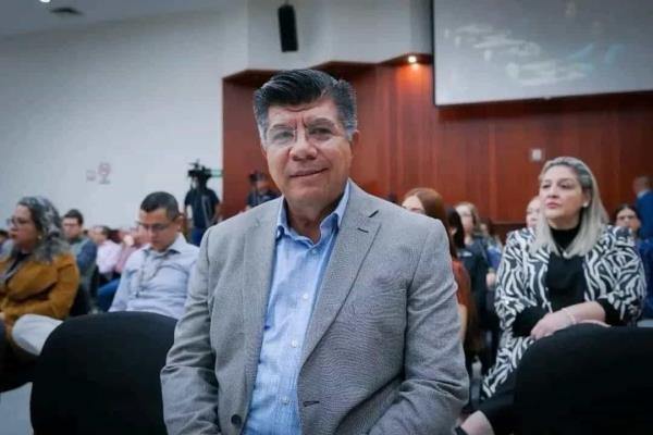 «El PAS no tendrá otro dirigente hasta que muera y espero sea en estas elecciones»: diputado Manuel Luque
