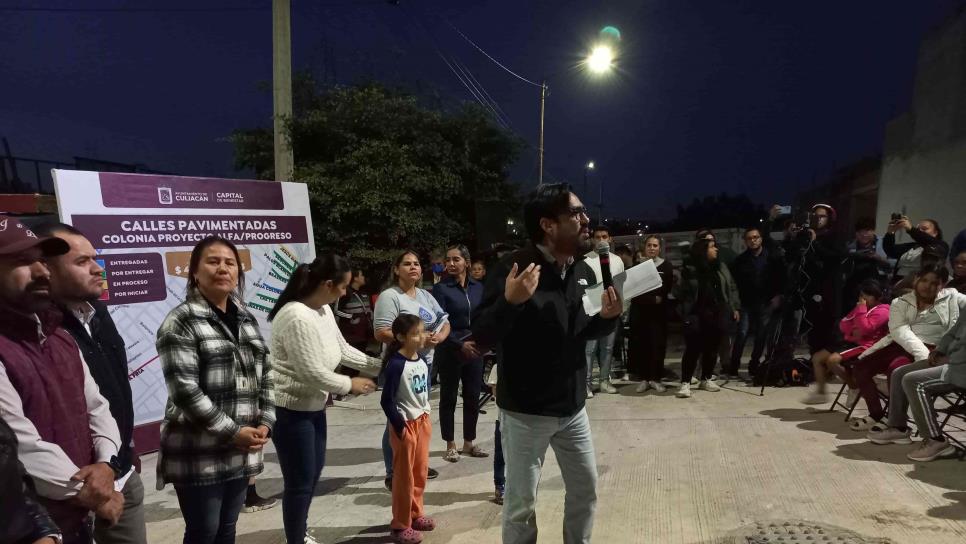 Gámez Mendívil entrega pavimentación de 7 calles en la colonia Progreso y Proyecto Alfa