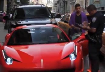 Propietario de un Ferrari atropella a policía en Nueva York y así fue su arresto |VIDEO