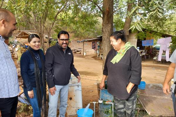 Gámez Mendívil equipa con agua potable y 23 viviendas a comunidades de Sanalona