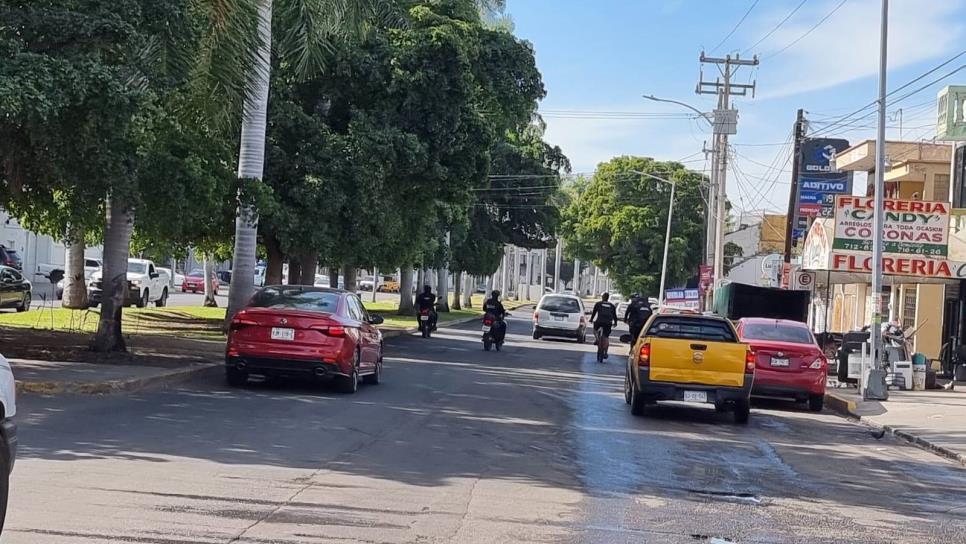 Arrojan poncha llantas en el primer cuadro de la ciudad de Culiacán 