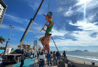 Instalan primer monigote del Carnaval de Mazatlán 2024; descubre en que está inspirado