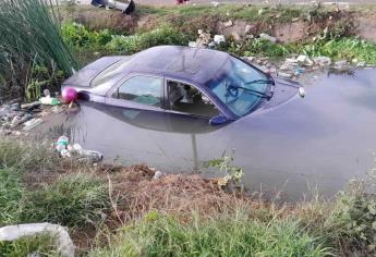 Una joven perdió el control y terminó dentro de un canal de riego en la sindicatura de El Burrión