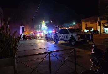 Se incendia comercio en la Sánchez Celis de Mazatlán