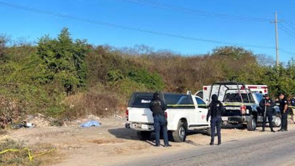 Localizan un hombre sin vida y signos de violencia en carretera El Recodo de Mazatlán