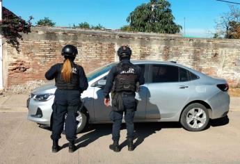 Policía estatal recupera vehículo robado en Culiacán 