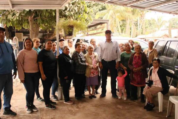 Alcalde de El Fuerte realiza gira de trabajo en seis comunidades