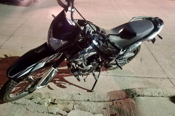 Detienen a presunto ladrón de motocicletas en Culiacán