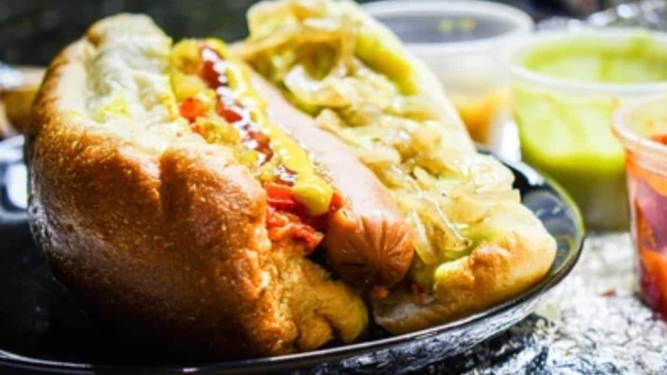 Dogos de Hermosillo y la capirotada, entre los peores platillos mexicanos según Taste Atlas