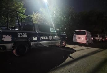 A punta de pistola despojan dos vehículos en Culiacán durante la noche del jueves