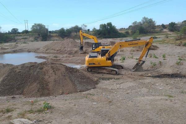 Máquina daña red de abasto en el Río Presidio y deja sin agua a la sindicatura de Villa Unión Mazatlán 
