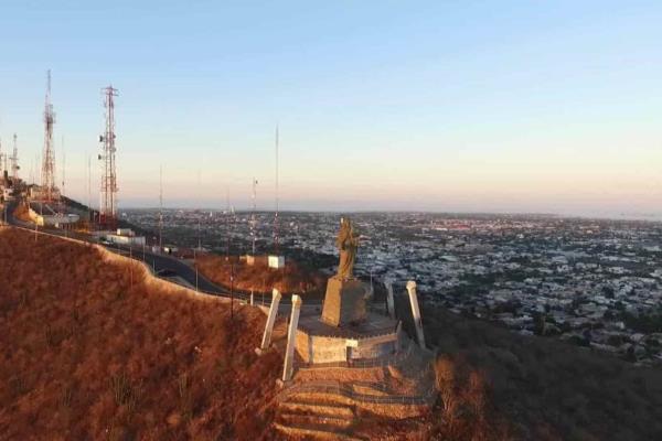 Así se vería Los Mochis, Sinaloa, si estuviera en la orilla del mar, según Inteligencia Artificial