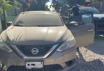 Policías estatales recuperan en Culiacán un vehículo robado en Chihuahua