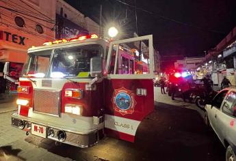 Conato de incendio moviliza a cuerpos de auxilio al Mercado Pino Suárez en Mazatlán
