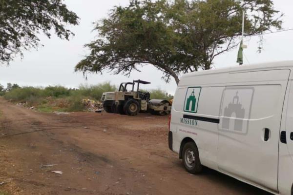 Encuentran a «abuelito» de 72 años muerto bajo un árbol, era velador de una constructora en Los Mochis