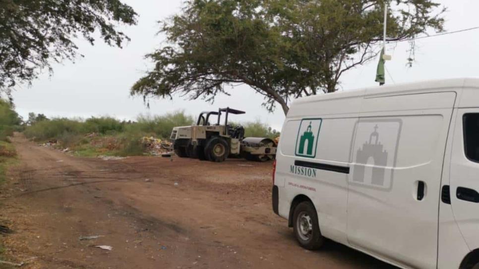 Encuentran a «abuelito» de 72 años muerto bajo un árbol, era velador de una constructora en Los Mochis