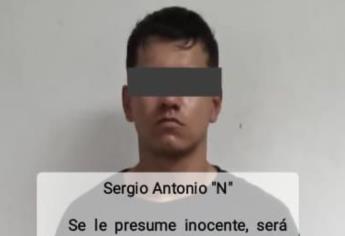 Detienen a un hombre acusado del delito de robo de vehículo en Villas del Estero, Mazatlán