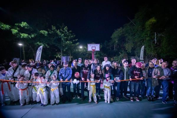 Ayuntamiento de Culiacán entrega cancha deportiva totalmente rehabilitada en La Campiña