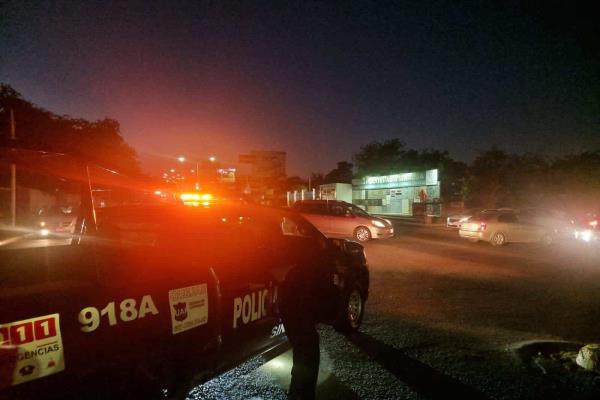 Le despojan su auto a una mujer que salía de su casa en Culiacán