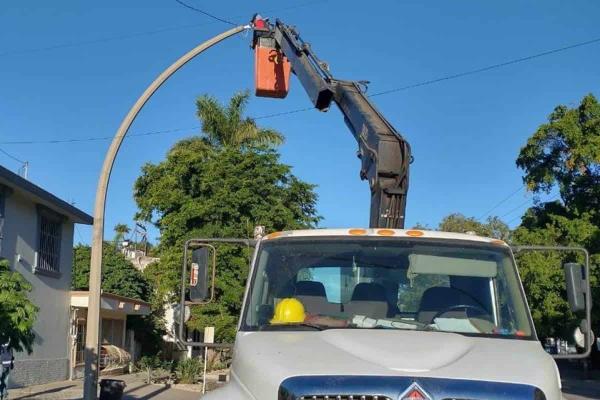 Ayuntamiento de Ahome adquirirá lámparas LED para mejorar el alumbrado público