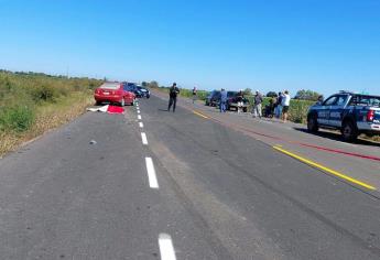 Muere motociclista en carretera a Las Glorias; el conductor de un vehículo invadió carril contrario