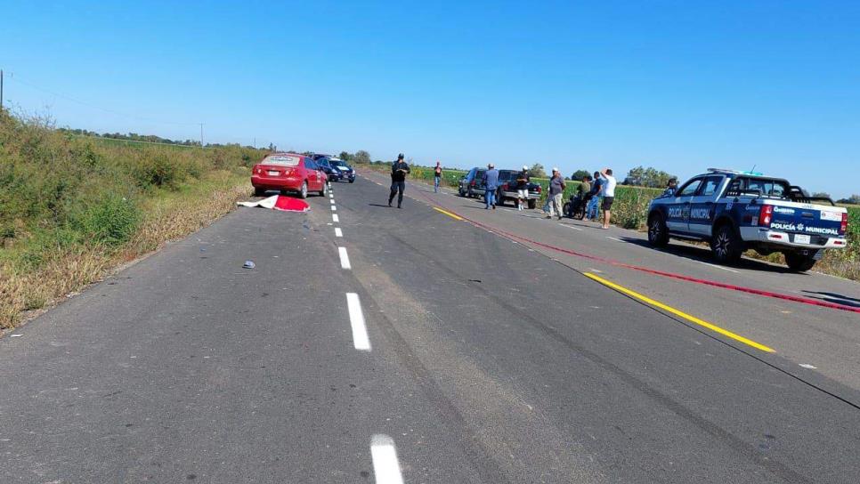 Muere motociclista en carretera a Las Glorias; el conductor de un vehículo invadió carril contrario