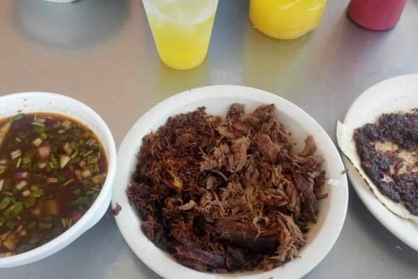 ¿Birria de borrego o de res? Birrierías ofrecen este manjar en Ahome