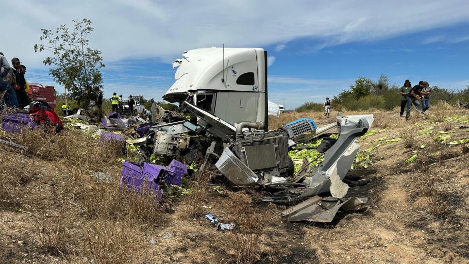 «El tráiler impactó al autobús Norte de Sinaloa»: PC Ahome