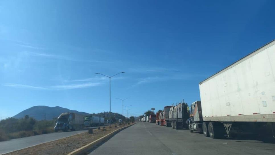 Golpea precio del flete del transporte a productores en Sinaloa