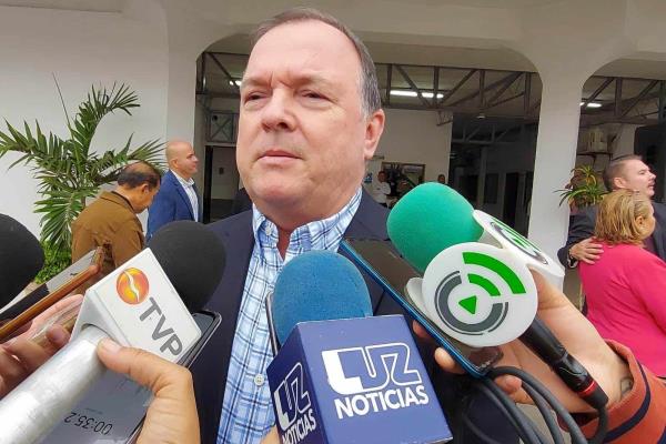«Que se ponga abusado porque el dinero no está fácil», advierte Gerardo Hervás a quien llegue como Tesorero