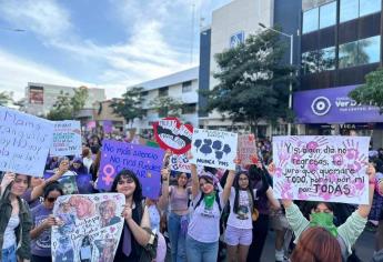 ¡Por las asesinadas! Mujeres salen a las calles de Culiacán a exigir justicia en el 8M