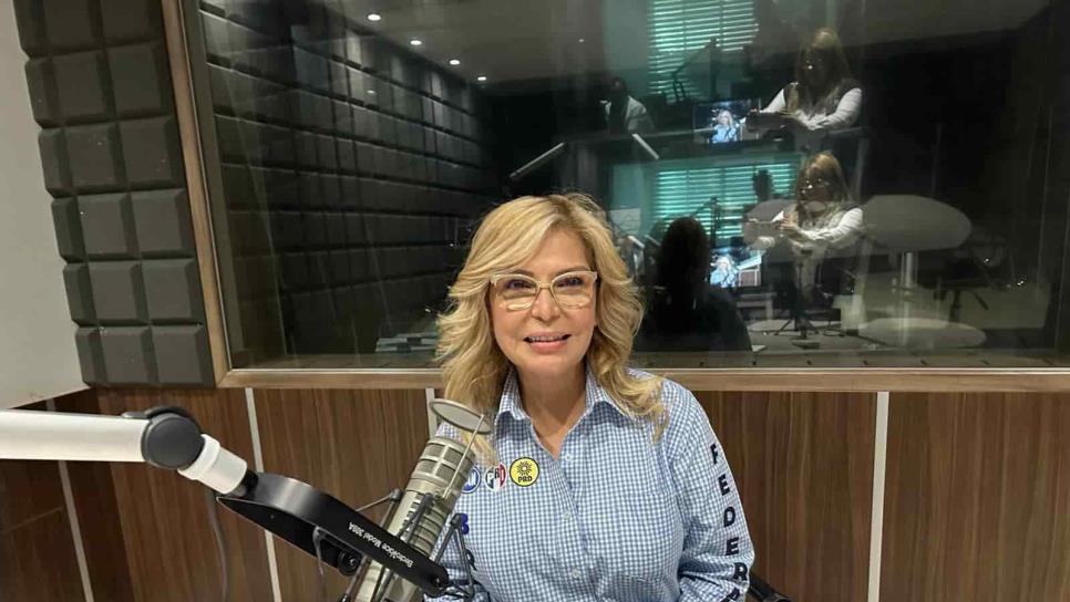 Llama Brenda Látigo a salir a votar temprano y de blanco