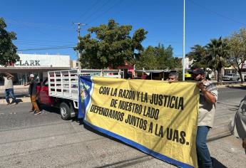 Con bloqueo vial en Los Mochis, trabajadores y estudiantes de la UAS exigen un alto a la persecución política