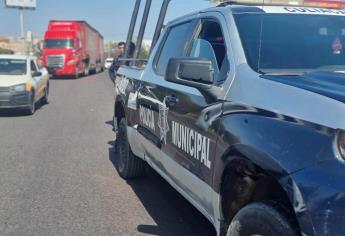 Dos motociclistas despojan camioneta Cherokee en la zona sur de Culiacán