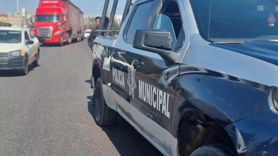 Dos motociclistas despojan camioneta Cherokee en la zona sur de Culiacán Dos motociclistas despojan camioneta Cherokee en la zona sur de Culiacán
