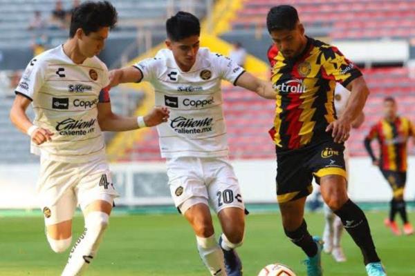 Dorados de Sinaloa vuelve a perder; esta ocasión fue ante Leones Negros 